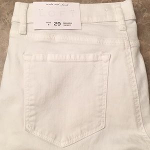 Loft white modern skinny jeans